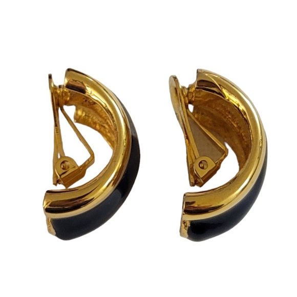 Gold Tone Black Enamel, Designer Style Wide C, Half Hoop Clip On Earrings K960 - Picture 3 of 7